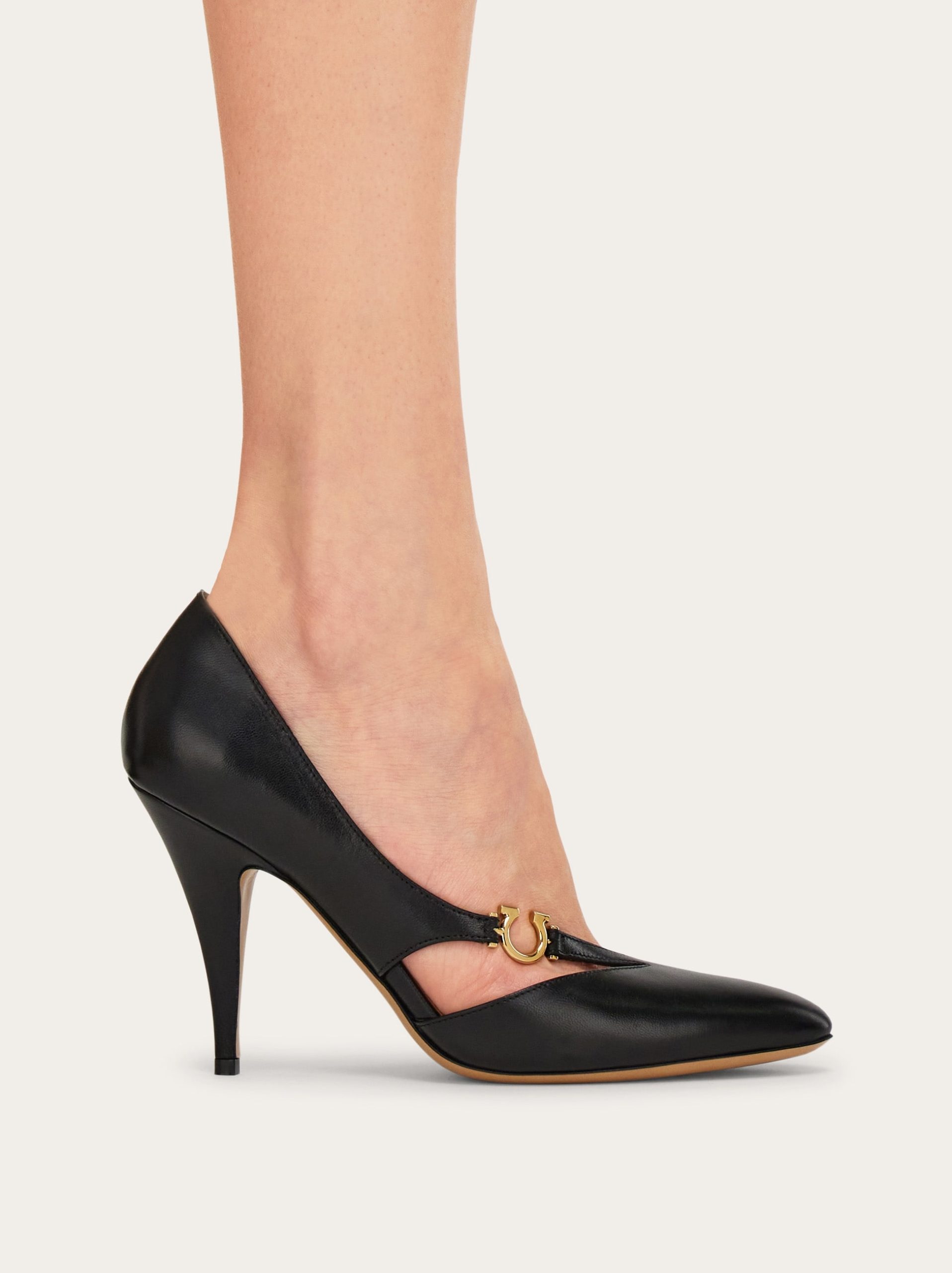 Ferragamo Pump with Gancini detail - Image 2